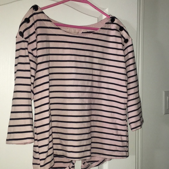 ‼️4 for $25‼️ Light Pink striped H&M 3/4th sleeve T shirt - Picture 3 of 3